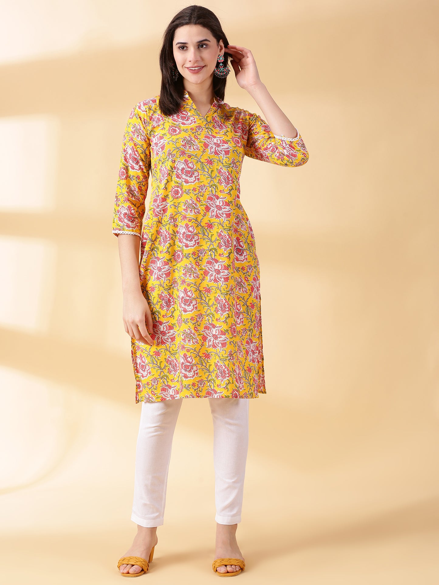 Women Cotton Floral Printed Kurta