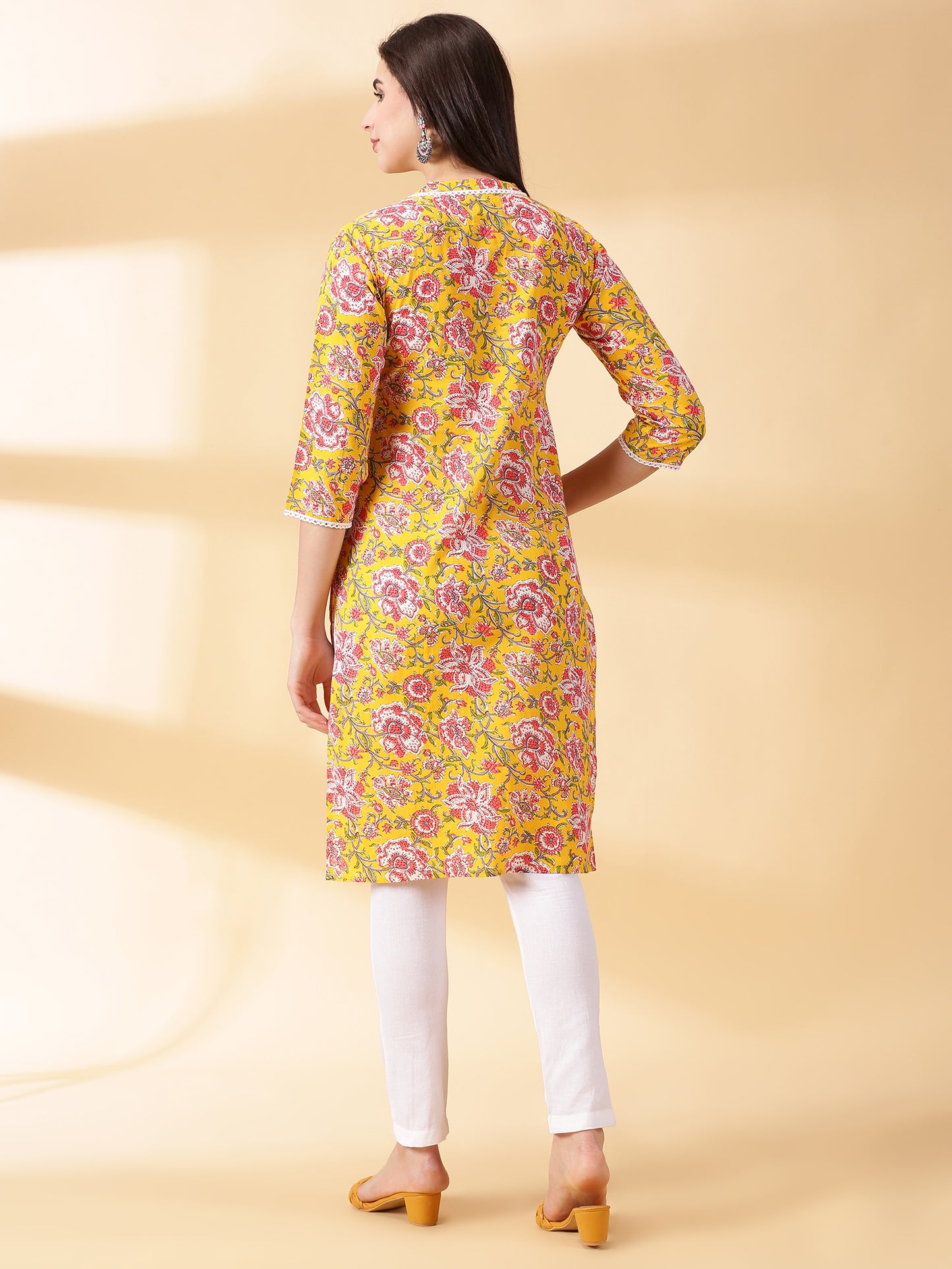 Women Cotton Floral Printed Kurta