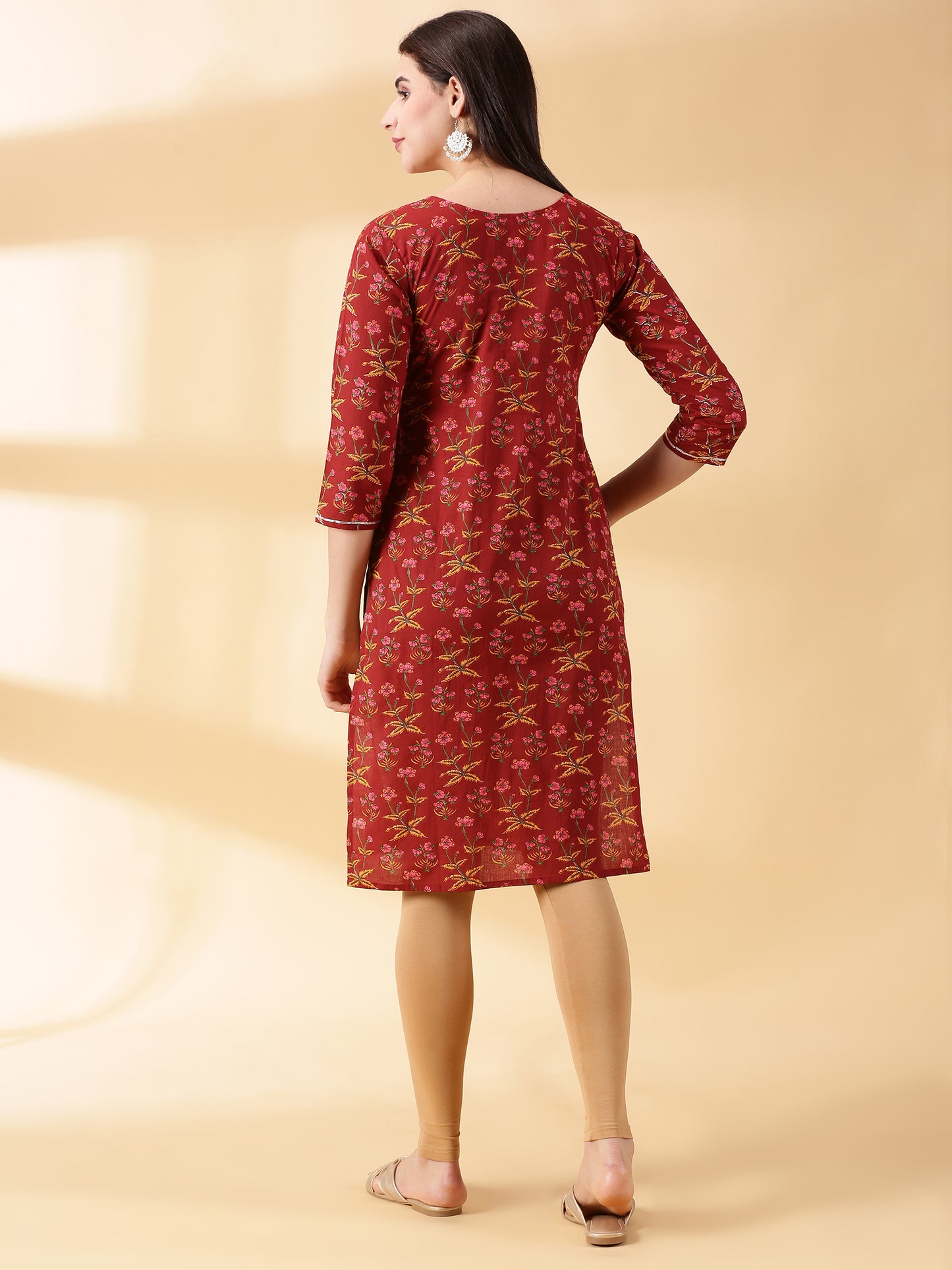 Women Maroon Cotton Straight Kurta