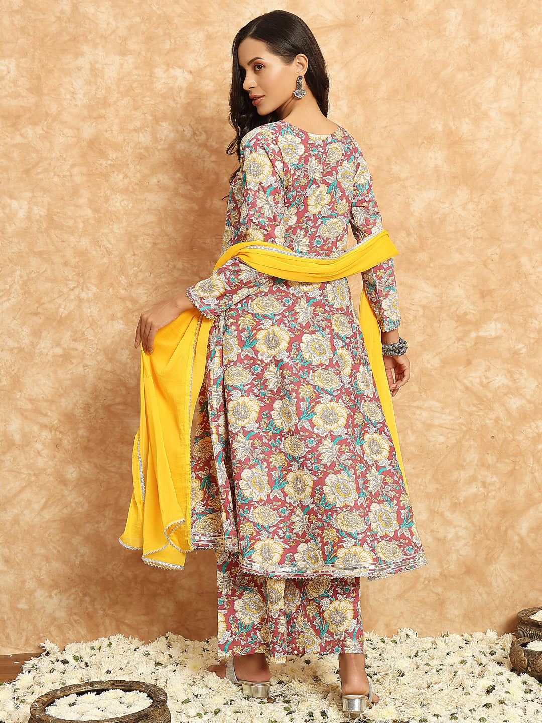 women multi color anarkali kurta set