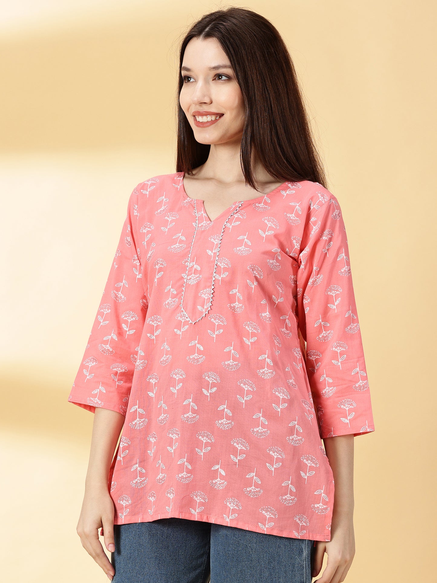 Women Pink Cotton Printed Straight Kurti