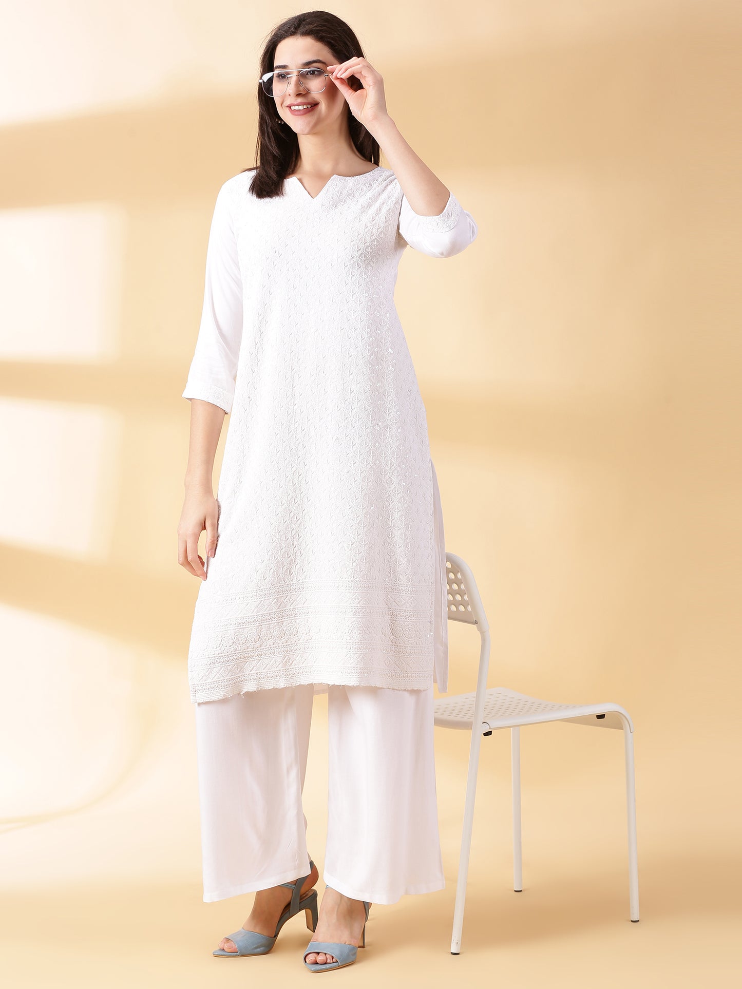 Women White Reyon Kurta With Palazzos