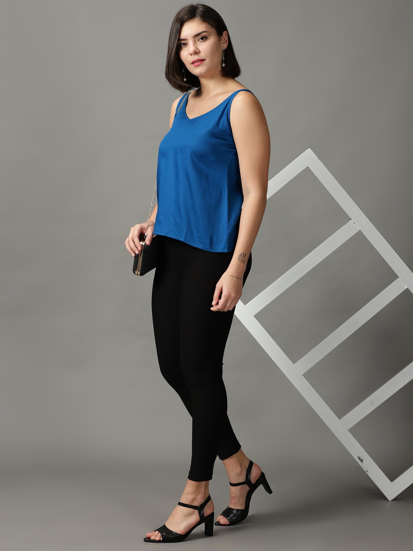 Women Blue V Neck Sleeveless Top