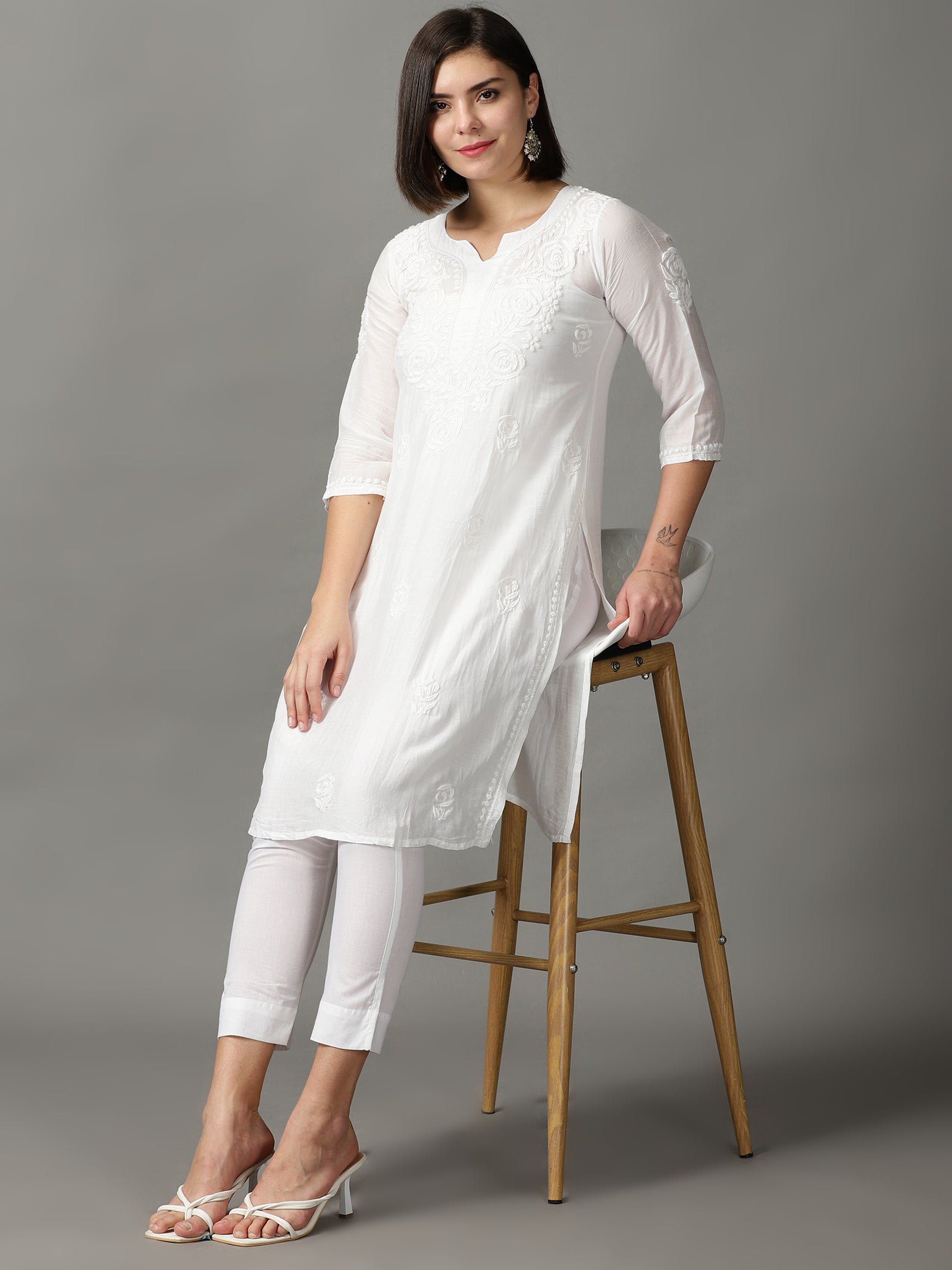 Women White Solid Cotton Ankle Length Trousers