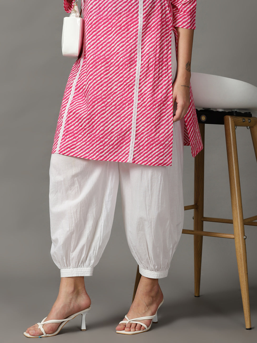 Women White Solid Cotton Cuff Pant