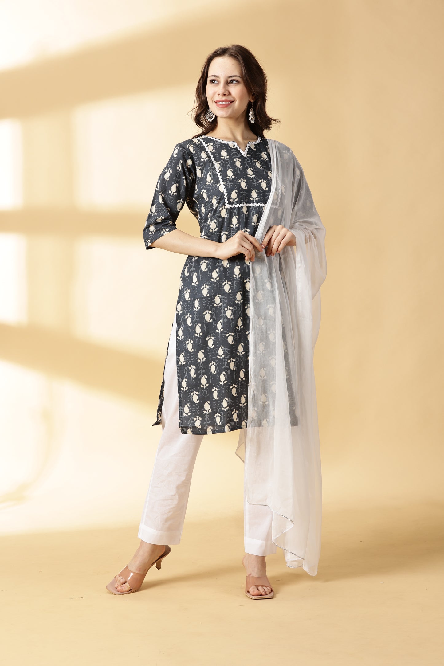 Women Grey Cotton Printed Kurta With Trouser & Dupatta